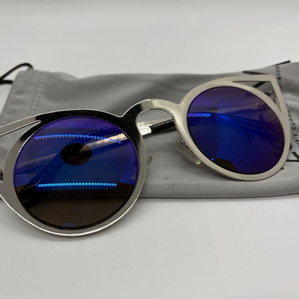 Unbranded Women's Grey and Black Sunglasses